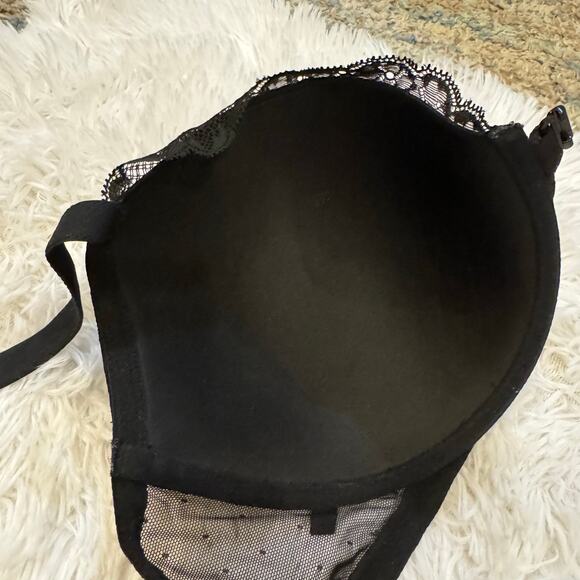 Victoria's Secret Sexy Lace Lightly-Lined
Triangle Lace Racerback Bra Size 36DD - Picture 6 of 8